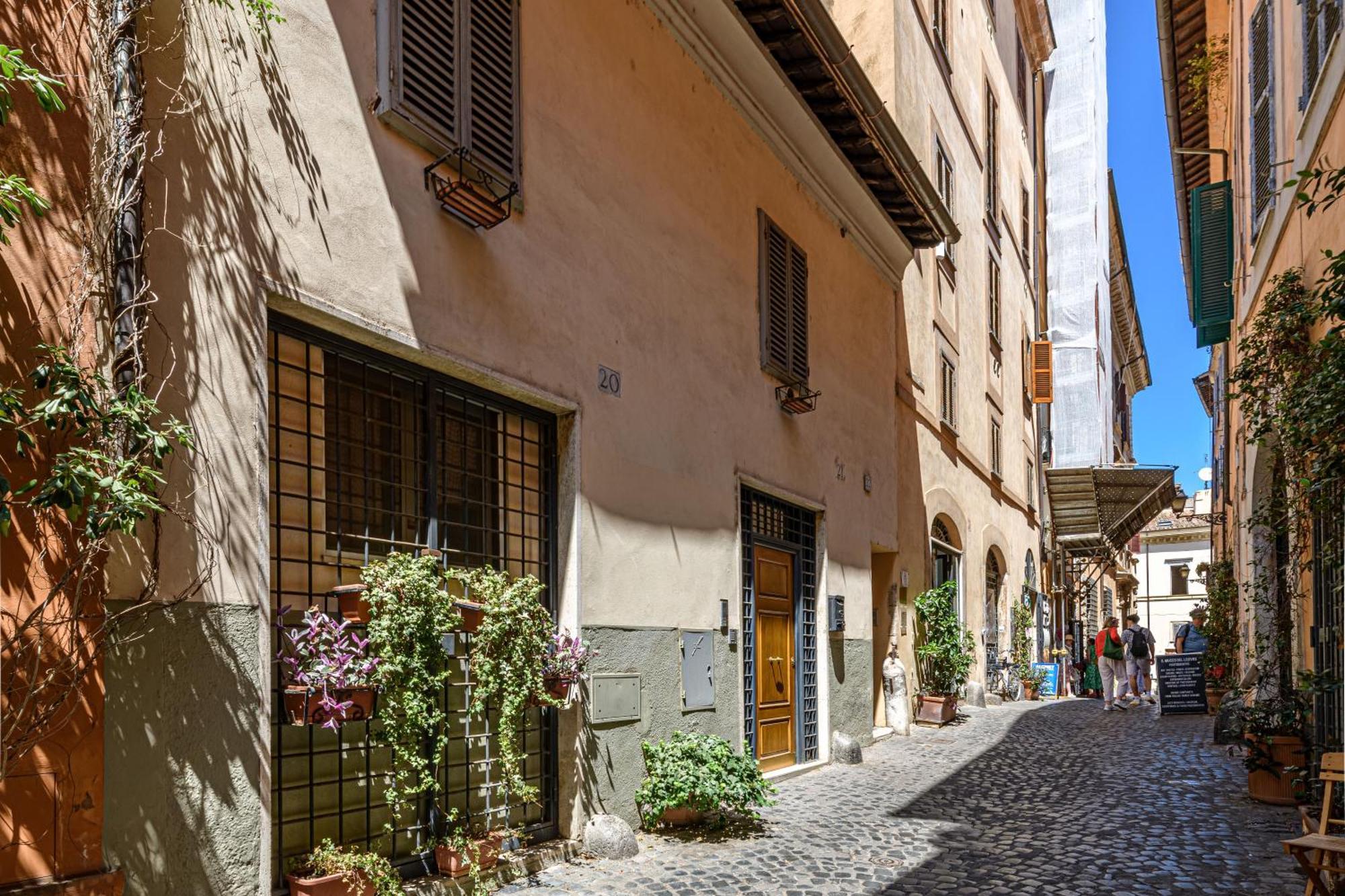 Bb Il Re Alla Reginella Guest House — Photos 1